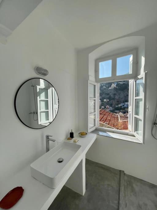 Maison Avec Terrasses Et Vues Сими Экстерьер фото